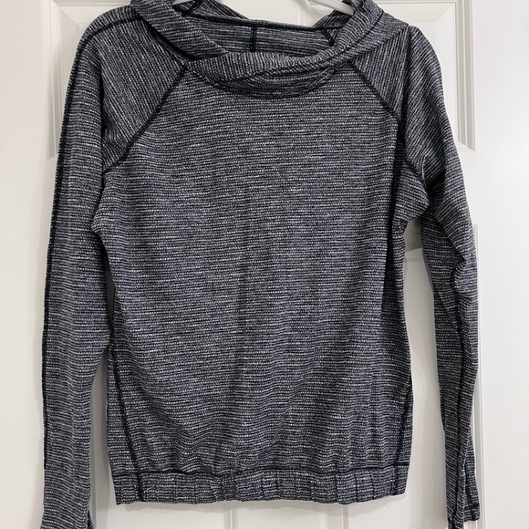 Lululemon women top - Picture 4 of 4